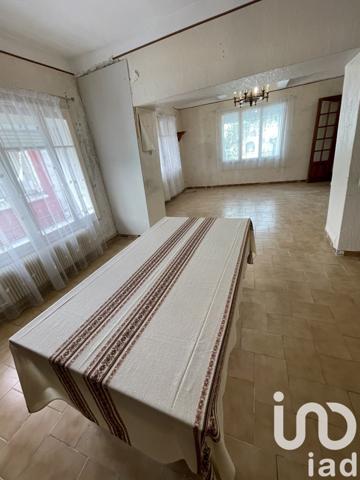 Maison traditionnelle 9 pièces de 238 m² à Sigean (11130)