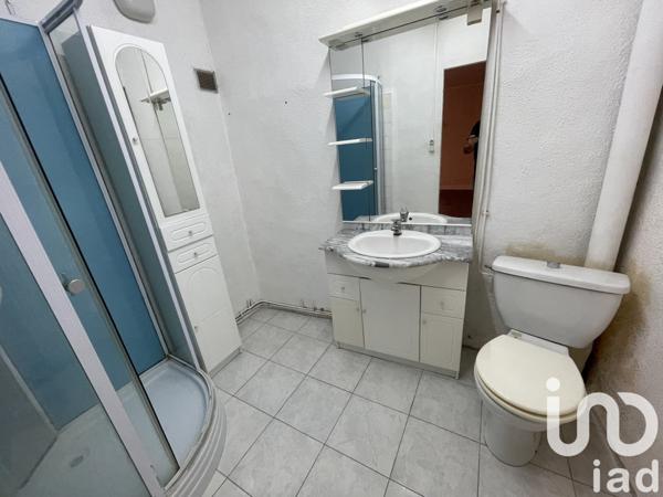 Maison traditionnelle 9 pièces de 238 m² à Sigean (11130)