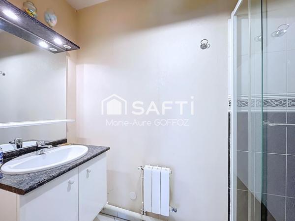 Résidence de qualité, 3 stationnements