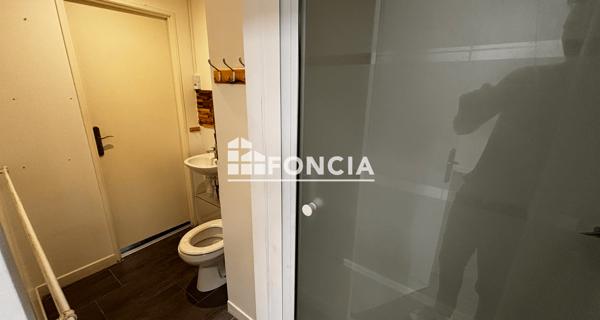 À vendre Local commercial 55 m² - Villeurbanne 69100