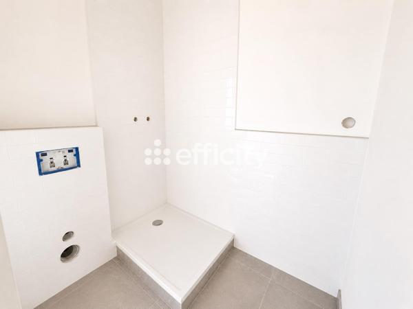Appartement
         1 pièce
        - 17 m² 84 000 € *