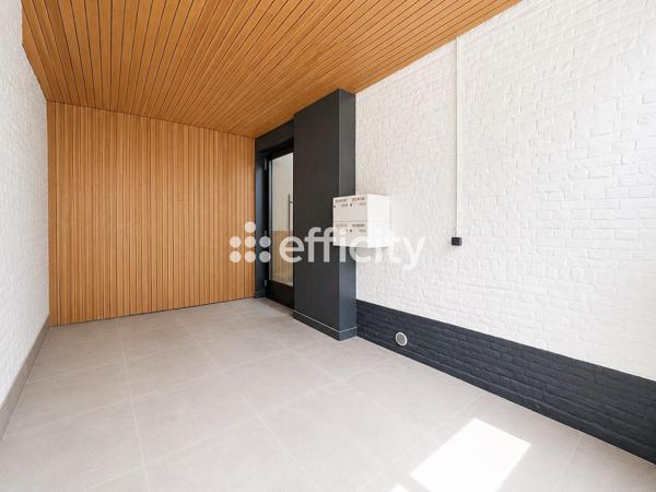 Appartement
         1 pièce
        - 17 m² 84 000 € *
