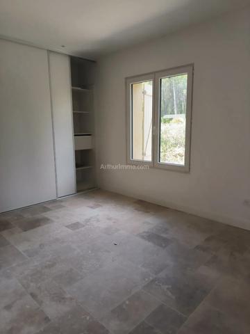 Location                                                      Appartement
                        
                     2 pièces                      38 m2                     à Salernes