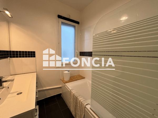 Location Appartement meublé 2 pièces 49.06 m² - 30 RUE D'ESTIMAUVILLE Le Havre 76600