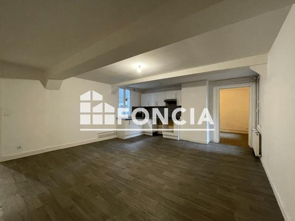 Location Appartement 3 pièces 69.8 m² - 12-18 PLACE M LUTHER KING Rouen 76000