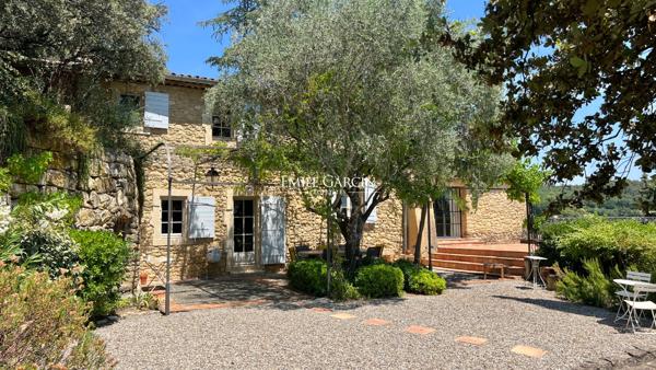 A vendre -  Propriété ancienne et sa vue à 360 degrés - A Lourmarin