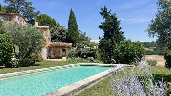 A vendre -  Propriété ancienne et sa vue à 360 degrés - A Lourmarin