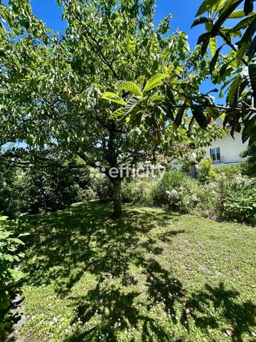 Maison 8 pièces - 198 m² Exclusivité efficity