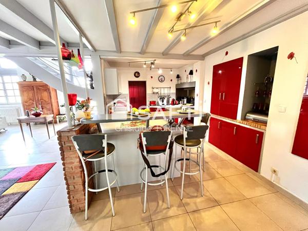 Maison de charme 220m2 avec piscine et tennis