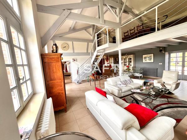 Maison de charme 220m2 avec piscine et tennis