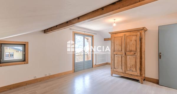 À vendre Maison 7 pièces 146.12 m² - Sallanches 74700