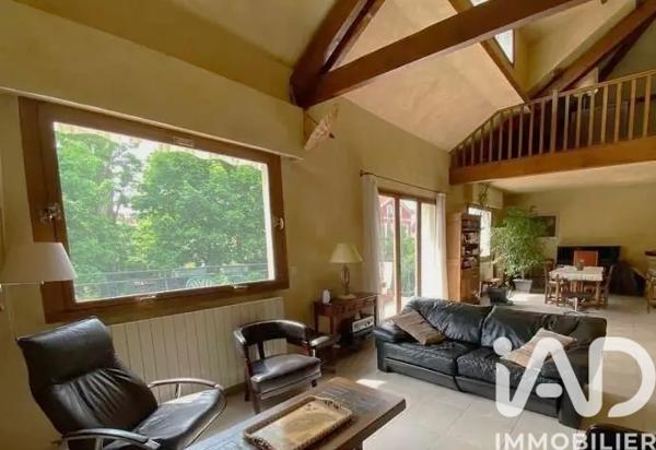 Maison à vendre 7 pièces 260 m² Saint-Maur-des-Fossés