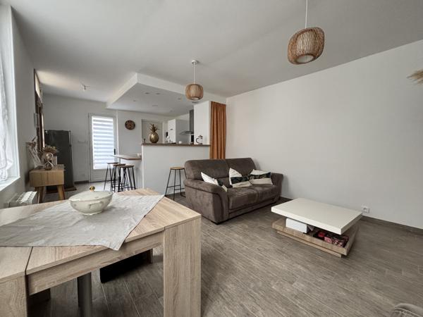 Maison
                                                                                                                                                                                                                                                                                                                        3 pièce(s)                                                                                                                                                                                                          1 chambre(s)                                                                                                                                                                                                          59.16  m²