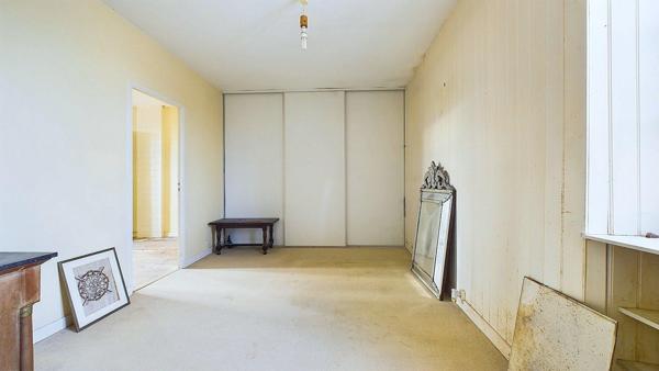 MAISON CHARENTAISE 180M2 - 4 CHAMBRES + BUREAU - PISCINE - TERRAIN 850M2