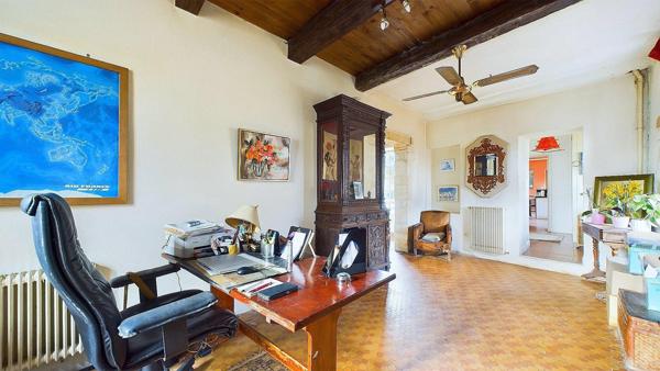 MAISON CHARENTAISE 180M2 - 4 CHAMBRES + BUREAU - PISCINE - TERRAIN 850M2