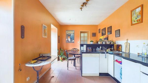 MAISON CHARENTAISE 180M2 - 4 CHAMBRES + BUREAU - PISCINE - TERRAIN 850M2