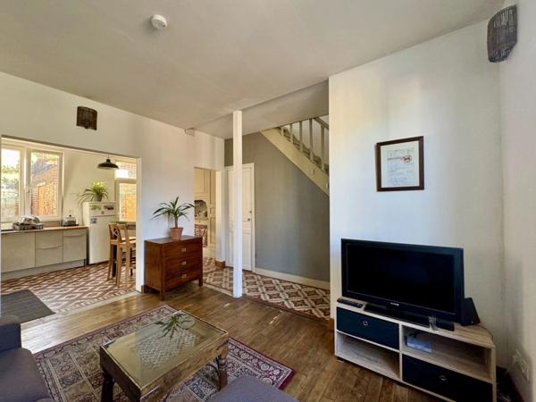 Maison de ville 2 pièces et combles aménagés