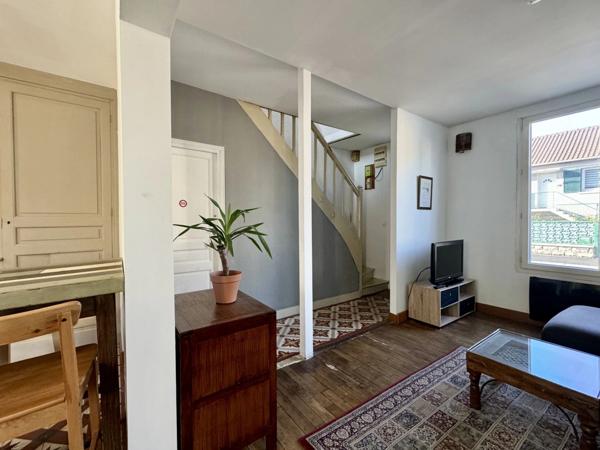 Maison de ville 2 pièces et combles aménagés