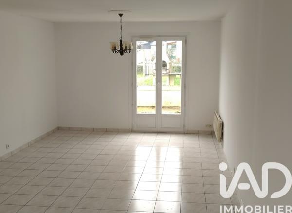 Maison à vendre 4 pièces 90 m² Sablé-sur-Sarthe
