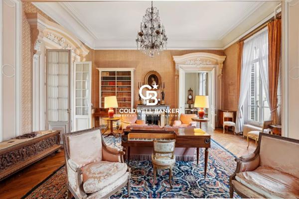 Hôtel particulier 43 pièces à vendre St Germain en Laye - 78100 / Réf: 86450052