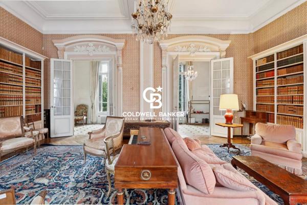Hôtel particulier 43 pièces à vendre St Germain en Laye - 78100 / Réf: 86450052