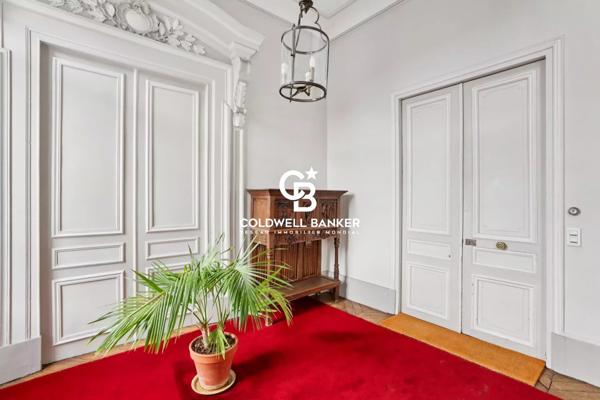 Hôtel particulier 43 pièces à vendre St Germain en Laye - 78100 / Réf: 86450052
