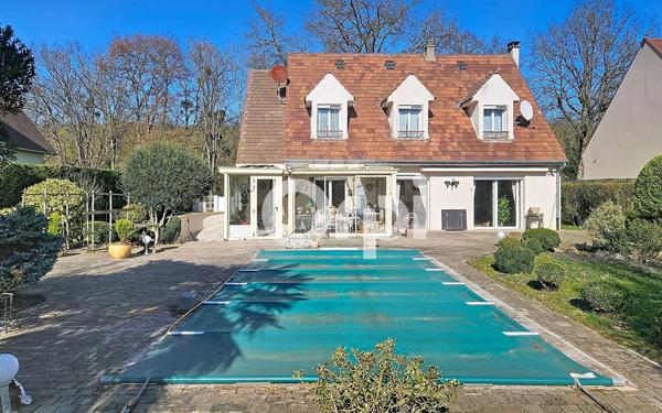 Maison à vendre    7 pièces • 190 m2 Saint-Fargeau-Ponthierry