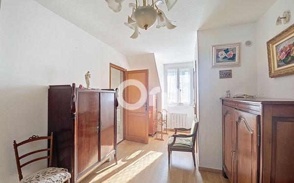 Maison à vendre    7 pièces • 190 m2 Saint-Fargeau-Ponthierry