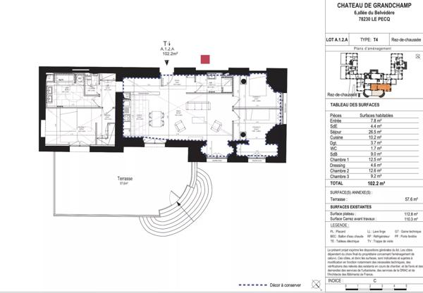 T4 dans le Château de Grand Champ- avec terrasse privative, cave et parkings