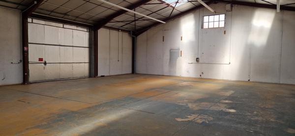 Local D’activité 1373m² – Cholet