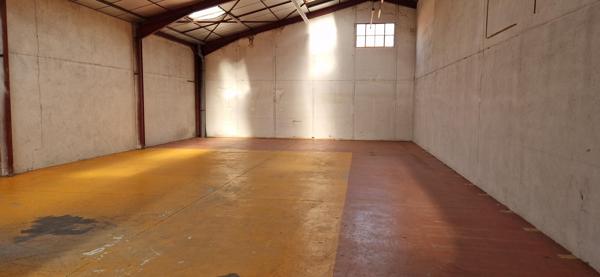 Local D’activité 1373m² – Cholet