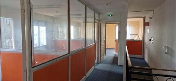Local D’activité 1373m² – Cholet