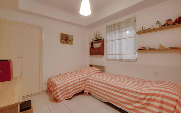 Appartement à vendre    3 pièces • 48,39 m2 Saint-Jean-de-Luz