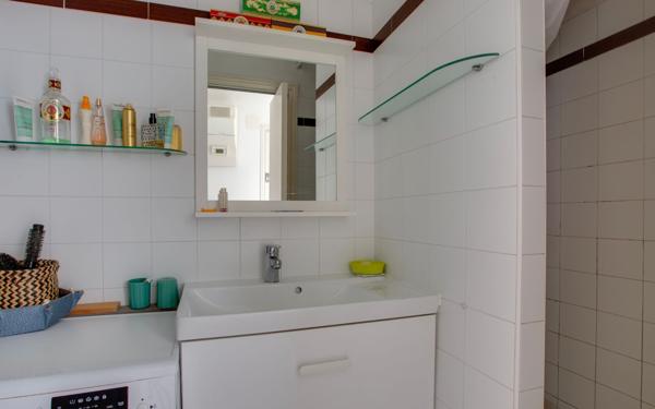 Appartement à vendre    3 pièces • 48,39 m2 Saint-Jean-de-Luz