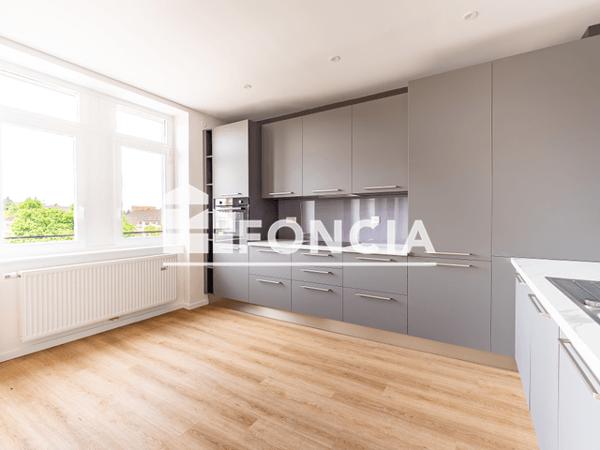 Location Appartement 4 pièces 90.15 m² - 17 RUE DU GENERAL UHRICH Strasbourg 67000