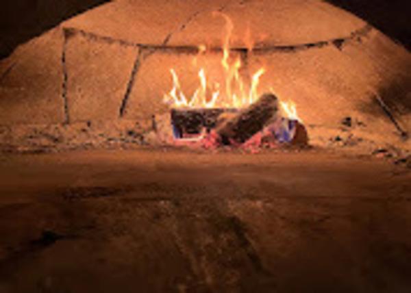 Rare a Chinon Restaurant /Traiteur Cession de droit au bail/ fonds de commerce.