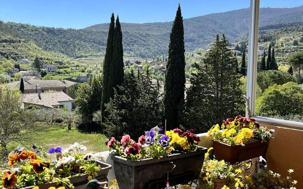 Appartement à vendre    3 pièces •  Les Vans