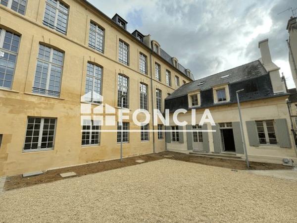 Location Appartement 5 pièces 127.57 m² - 70/74 RUE CAPONIERE Caen 14000