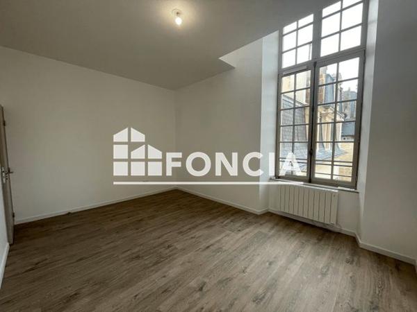 Location Appartement 5 pièces 127.57 m² - 70/74 RUE CAPONIERE Caen 14000