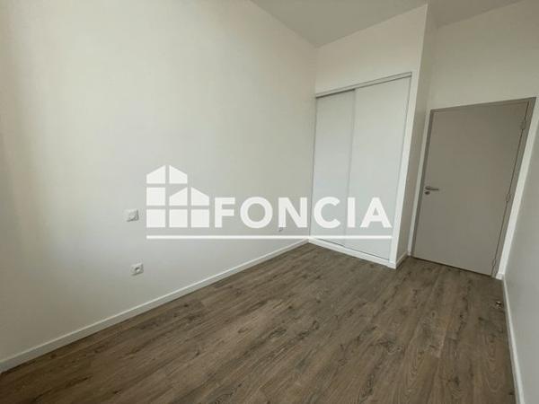 Location Appartement 5 pièces 127.57 m² - 70/74 RUE CAPONIERE Caen 14000