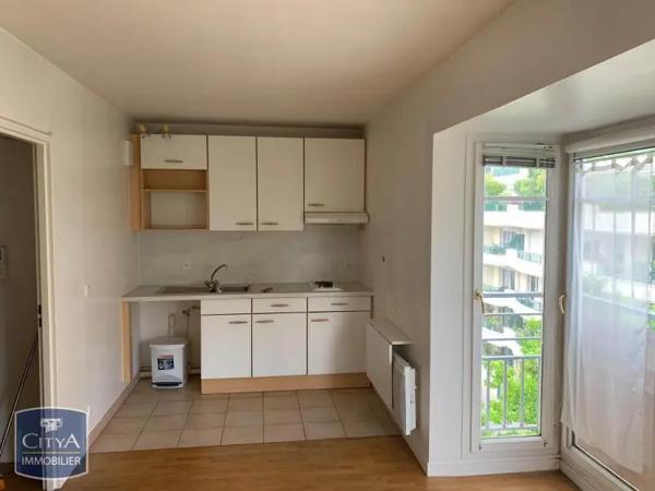 Appartement à louer 1 pièce 21.79m² Vincennes (94300)