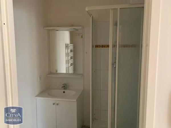 Appartement à louer 1 pièce 21.79m² Vincennes (94300)