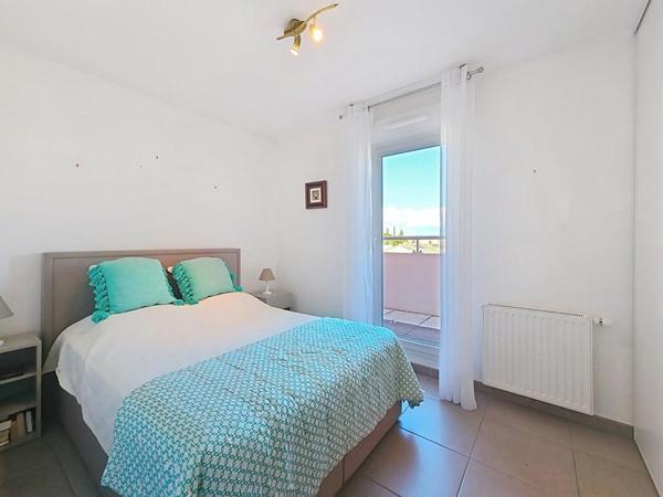 Ste Marguerite - T3 de 85 m2 - 2 suites - Terrasse 100m² vue panoramique - 2 pkgs ss terrain - Au calme