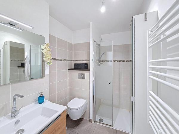 Ste Marguerite - T3 de 85 m2 - 2 suites - Terrasse 100m² vue panoramique - 2 pkgs ss terrain - Au calme