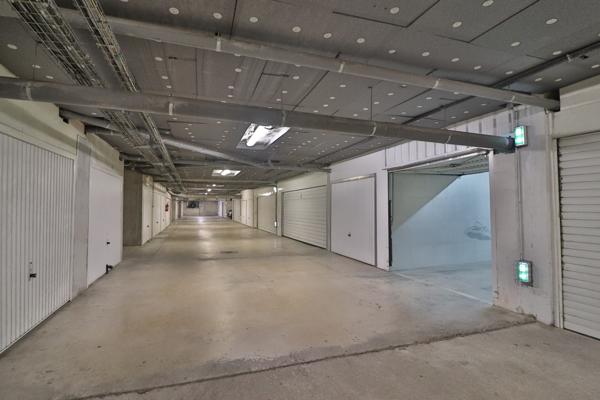 Box fermé - Résidence sécurisée