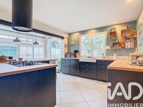 Maison à vendre 5 pièces 138 m² Loix