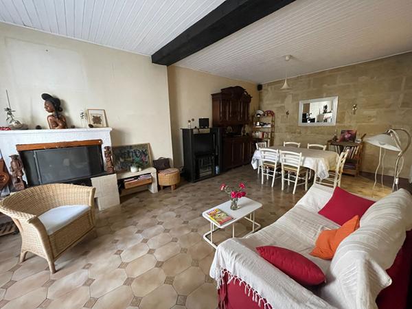 BORDEAUX - A VENDRE maison de ville 