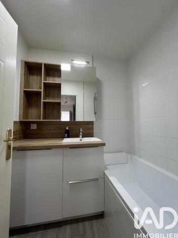 Location appartement 3 pièces 63 m² Charenton-le-Pont