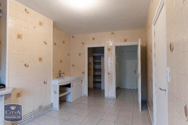 Appartement à louer 3 pièces 74.6m²