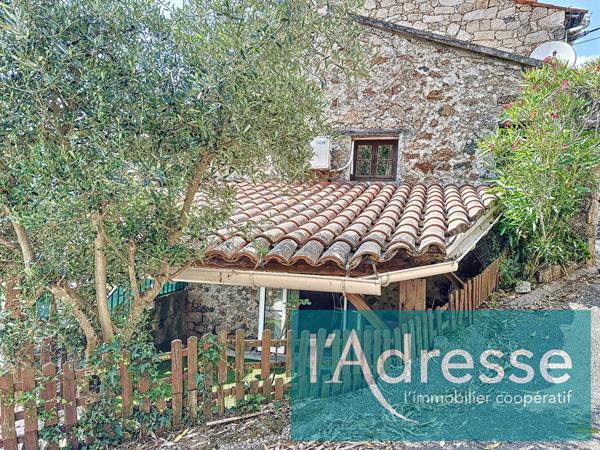 Appartement 2 pièces en duplex 34m² - parcelle de terrain avec bâtisse en pierre - Murzo